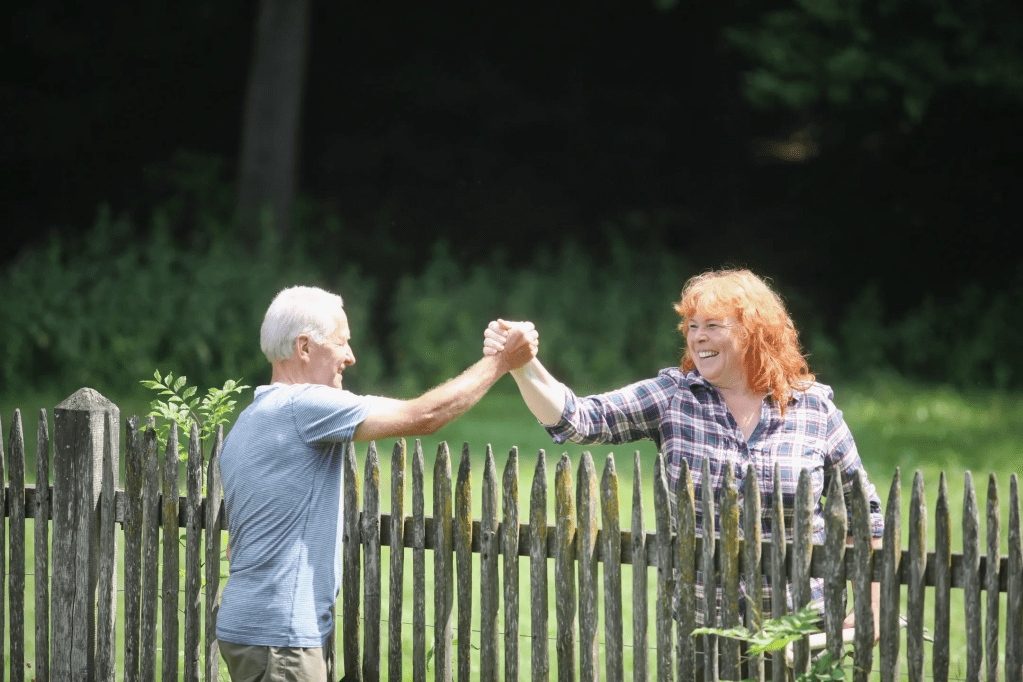 Giving Gifts to New Neighbors: Welcoming and Building&nbsp;Connections